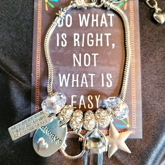 Clear quartz Bullet Pendant charm bracelets - Picture 2 of 3